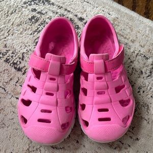 Stride rite pink shoes